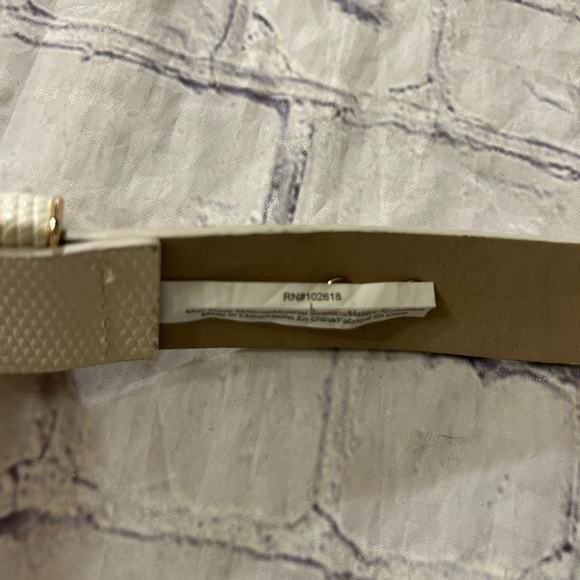 STEVE MADDEN IVORY FAUX SKIN PRINT WITH GOLD TONE ACCENTS WOMENS BELT SIZE LARGE - Picture 6 of 11